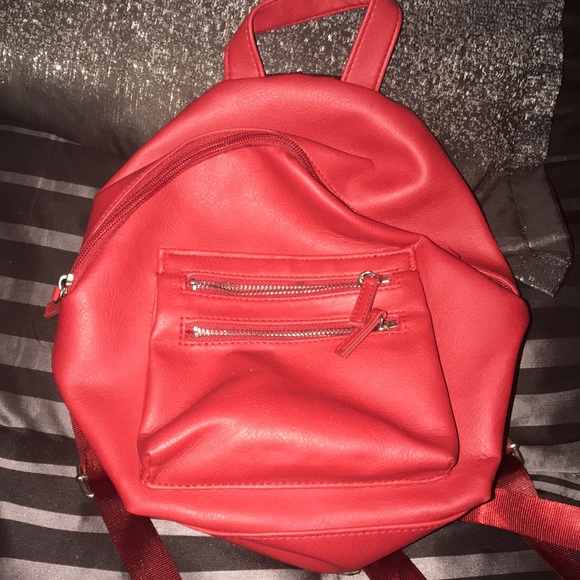 Purses - Picture 12 of 16